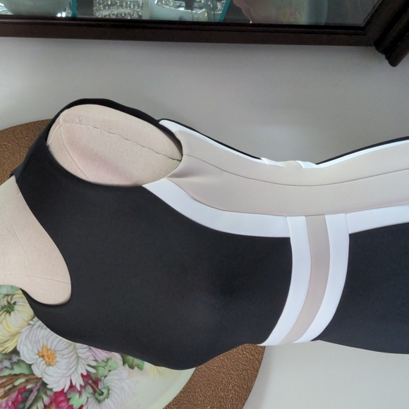 Calvin Klein Dress - Picture 5 of 9